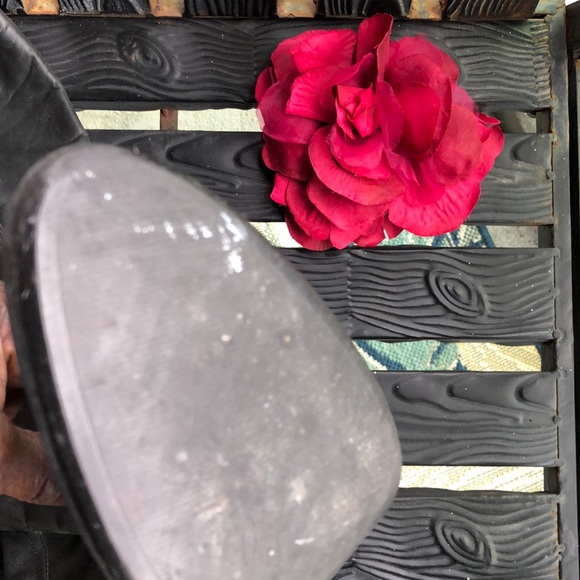 Libby Edelman Leather Boots - Picture 5 of 8